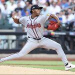 Didier Fuentes: la recta de tres dedos que desafía la ortodoxia del béisbol